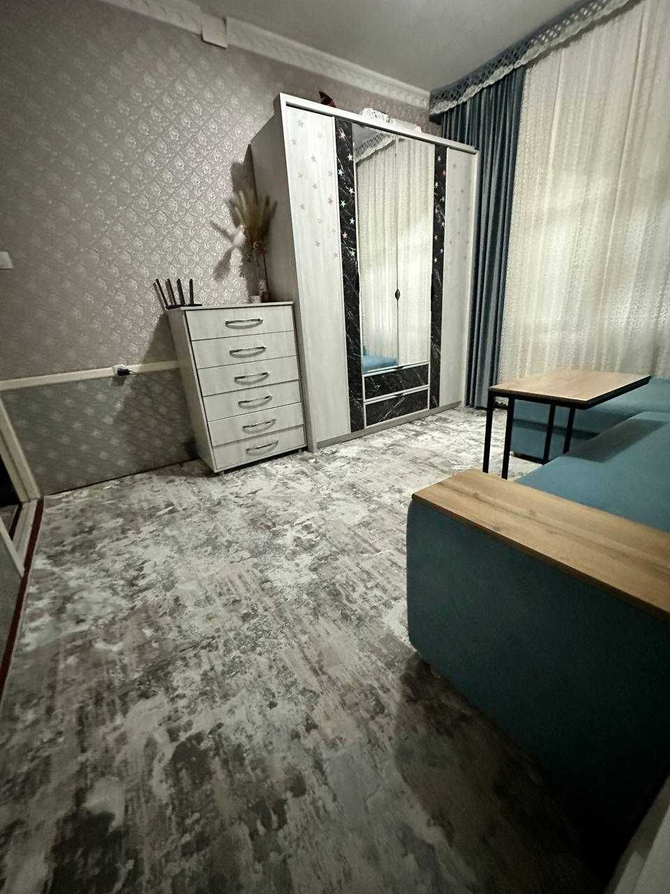 Продается 3-комнатная квартира,  Янгиҳаётский район, Дустлик-1