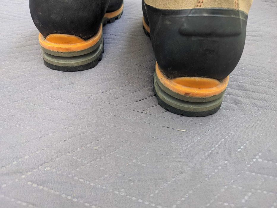 Bocanci de iarna tehnici Lowa Silberhorn GTX