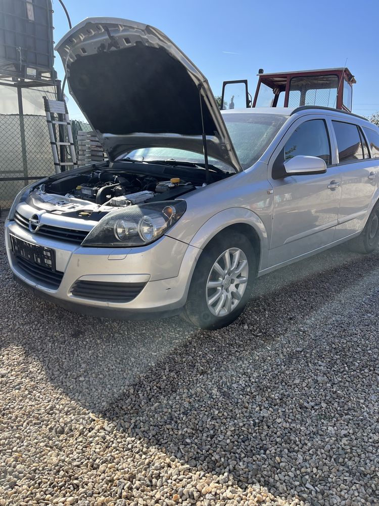 Dezmembrez opel astra h 1.7