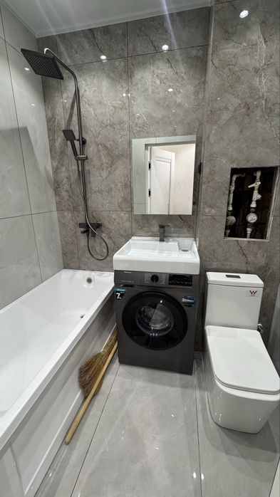 Юнусабад-12 квартал. 2х перед в3/2й этаж (по линии метро)