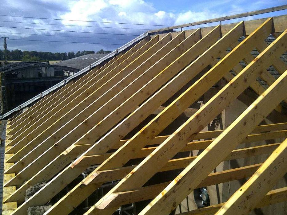 Reparatii Acoperisuri - Hidroizolatii Terase - Montaj Tigla Metalica