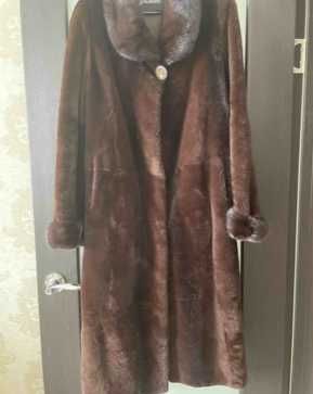 продам шубу  мутон Б/У