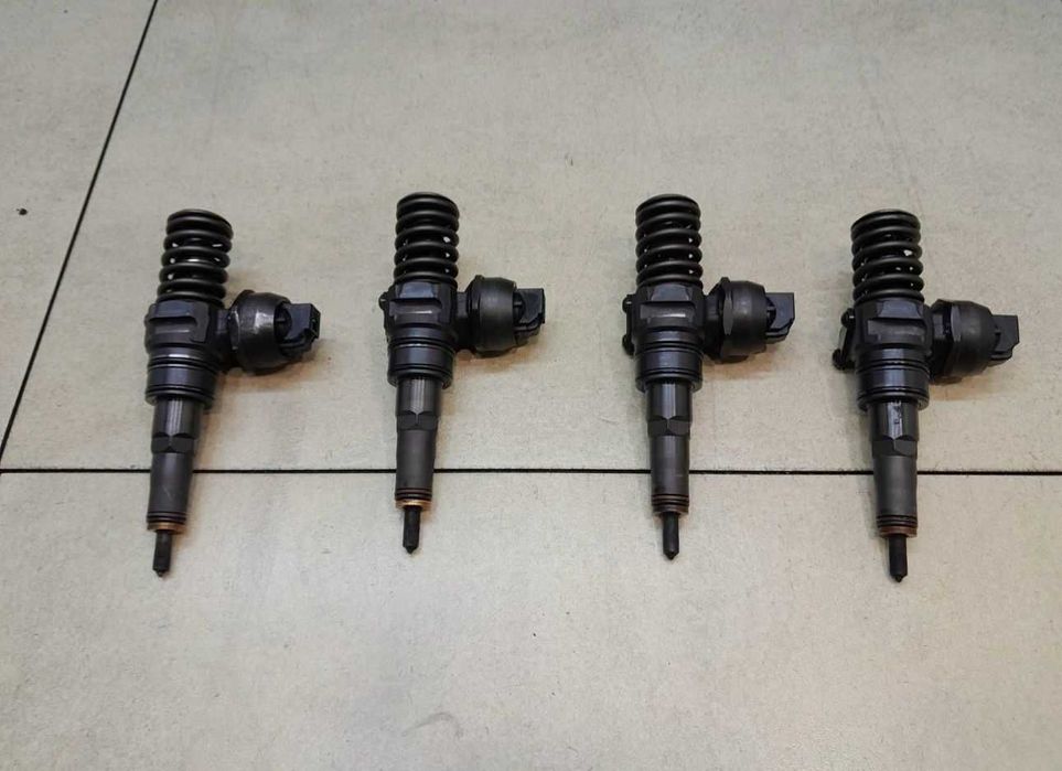 Injector VW Sharan 1.9 TDI 038130073AK