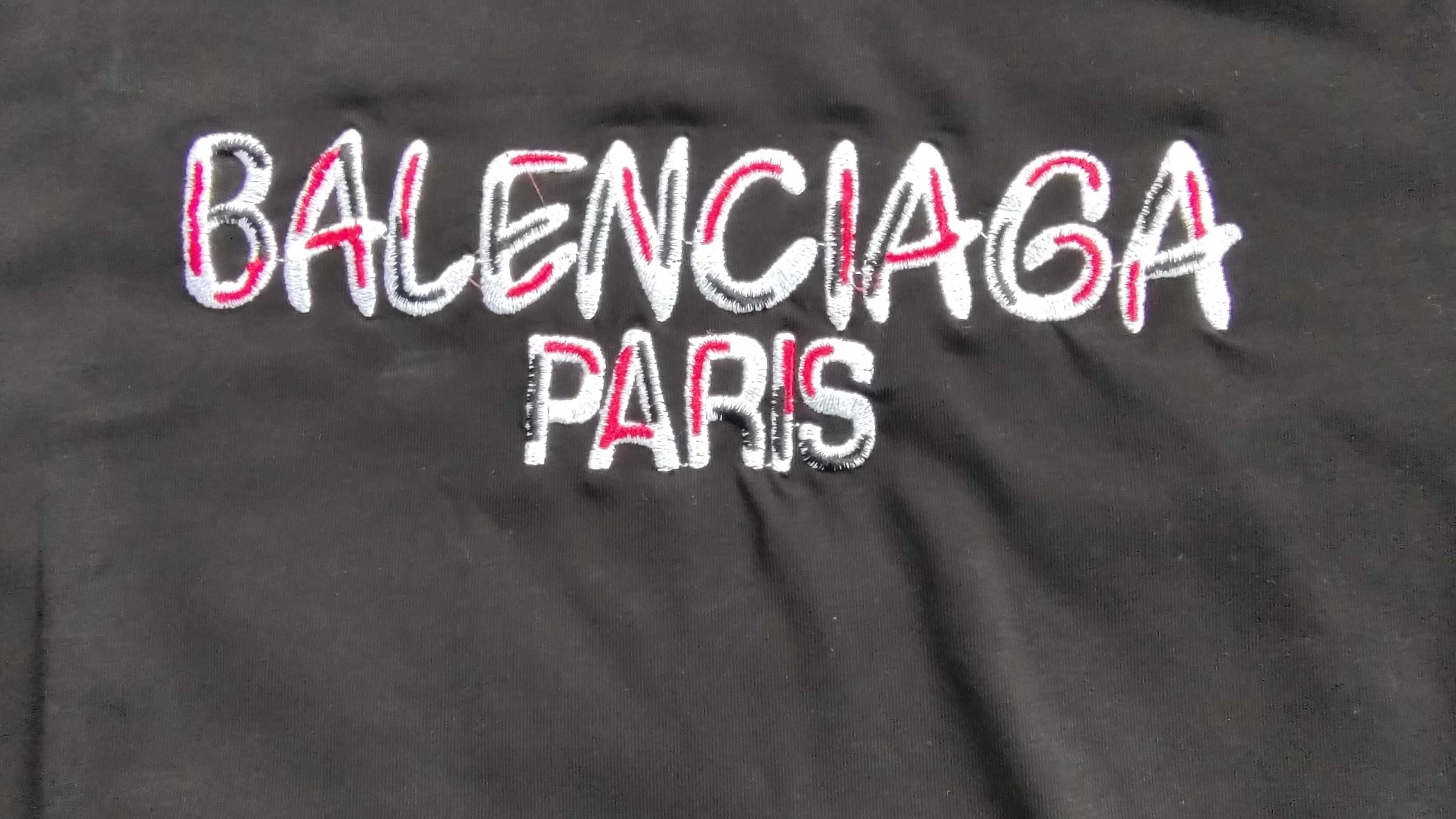 Нова тениска Balenciaga Paris