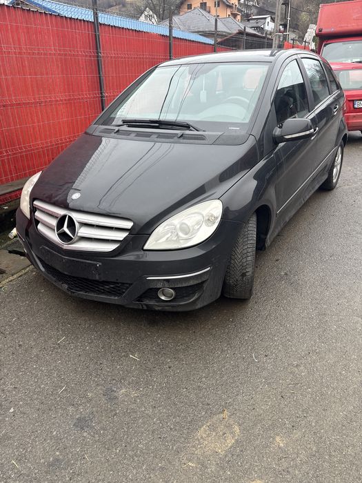 Mercedes B class