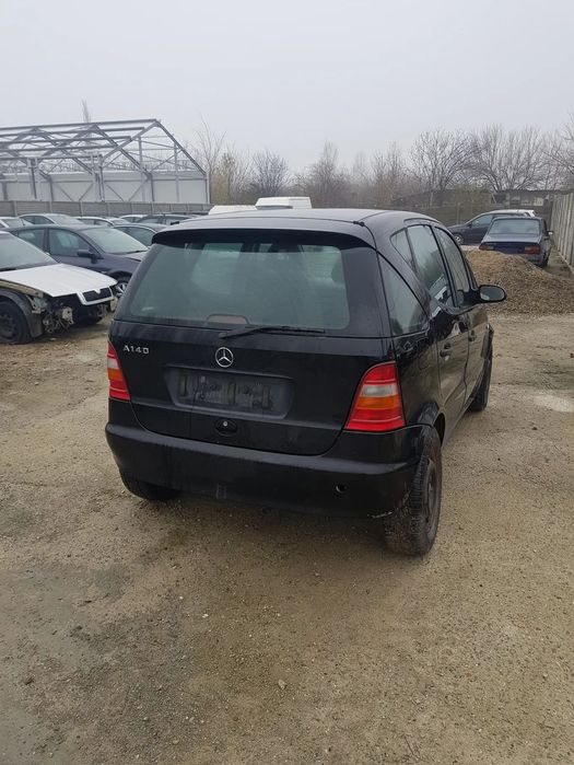 Bara fata/Bara spate/Haion fara luneta Mercedes A-Class an 2000