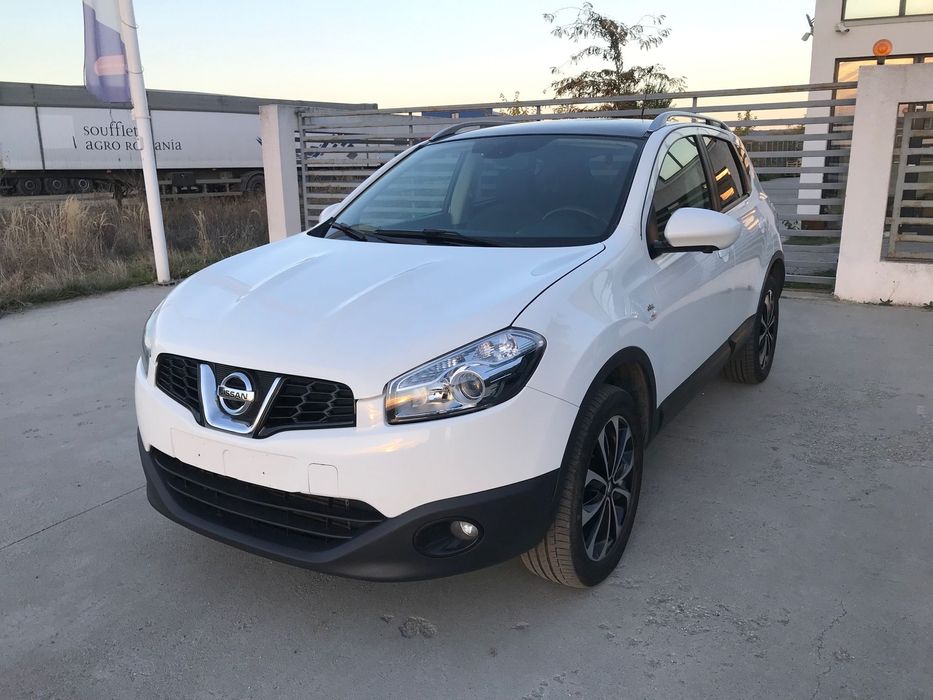 Nissan Qashqai 1.6D , 4x4 , Navi ,camera 360, Panoramic , km reali!!!