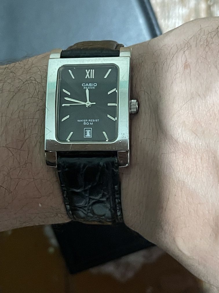 Casio beside кожа ремишок orginal soat made in japan