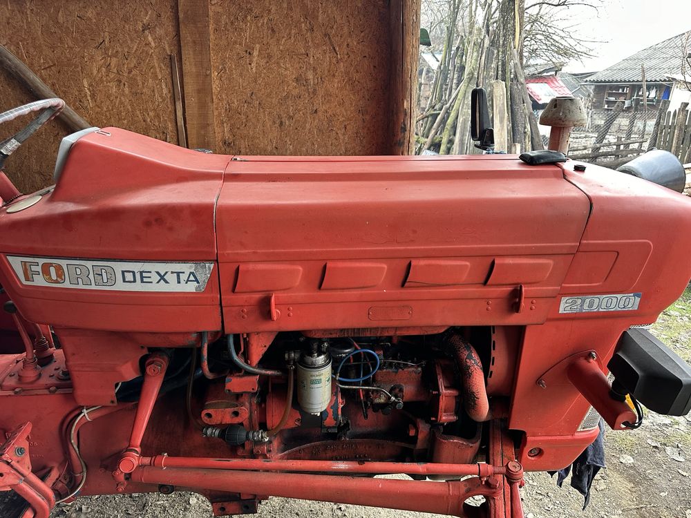 Tractor Ford Dexta 2000 + Remorca