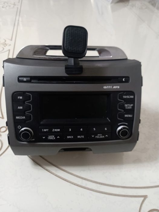 Продам консоль на киа спортейдж 2014 год