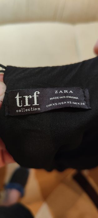 Vând salopeta tip rochiță de la Zara