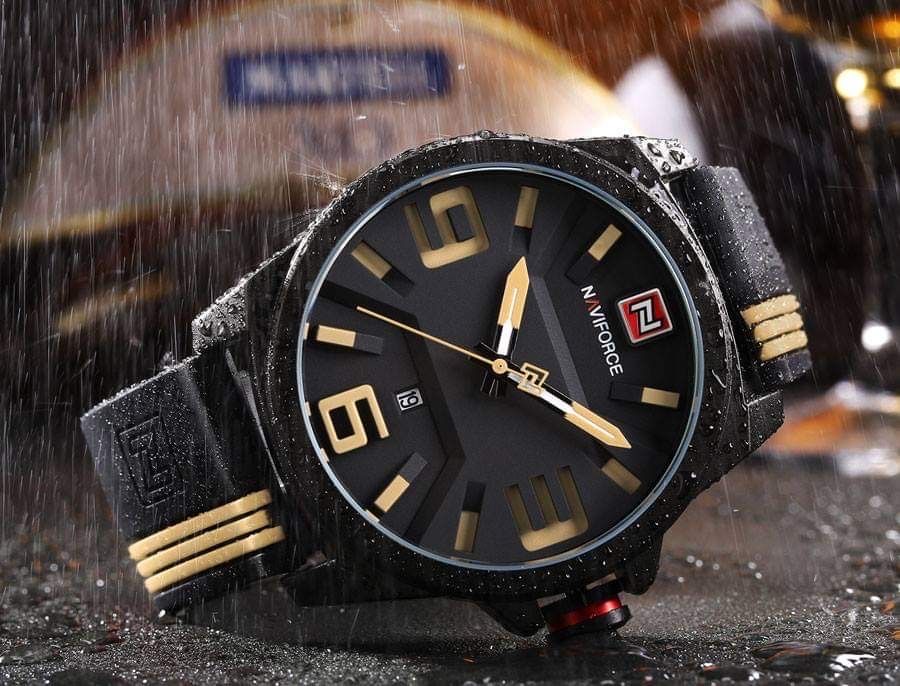 Спортно-елегантен мъжки часовник със силиконова каишка