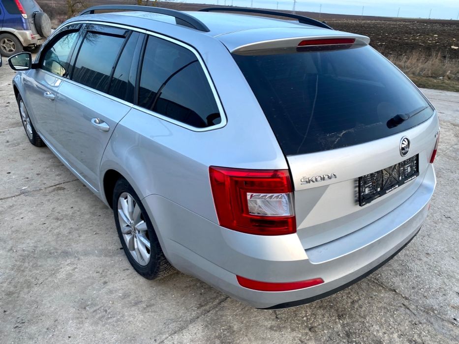 Skoda Octavia 1.6 TDI, 110 ph, 5sp, engine CXX, 2017g., 123 000 km, Ш