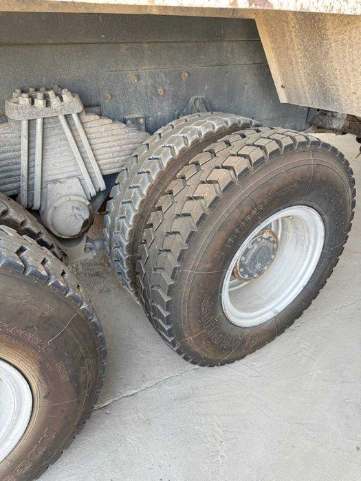 Самосвал HOWA A6 заводской метан газ