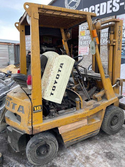 Продаётся вилочный погрузчик Toyota надёжные и ходовые  погрузчики