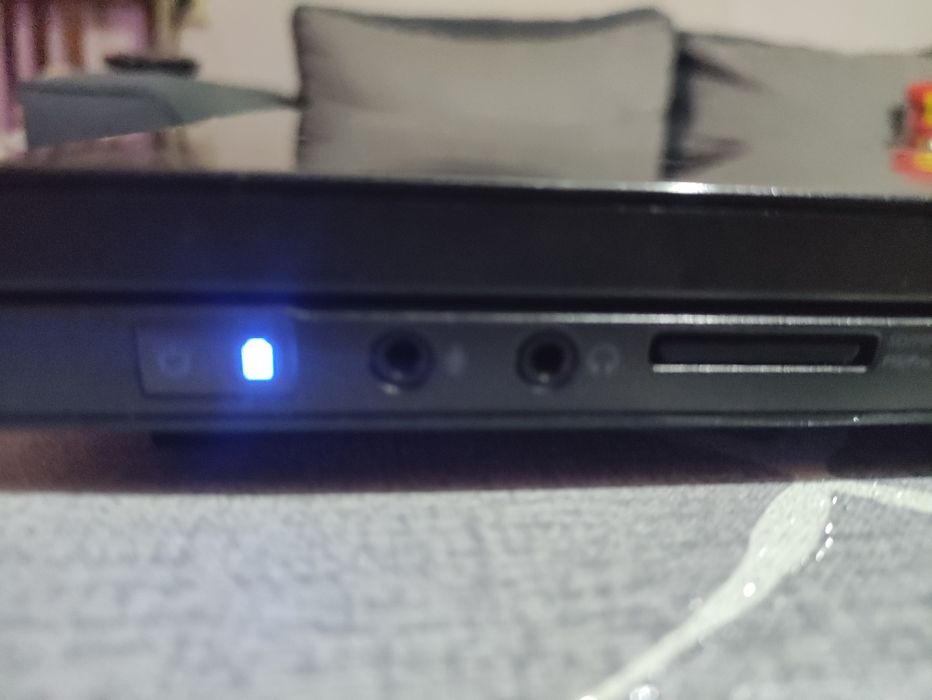 Лаптоп Dell Vostro 1510 отличен