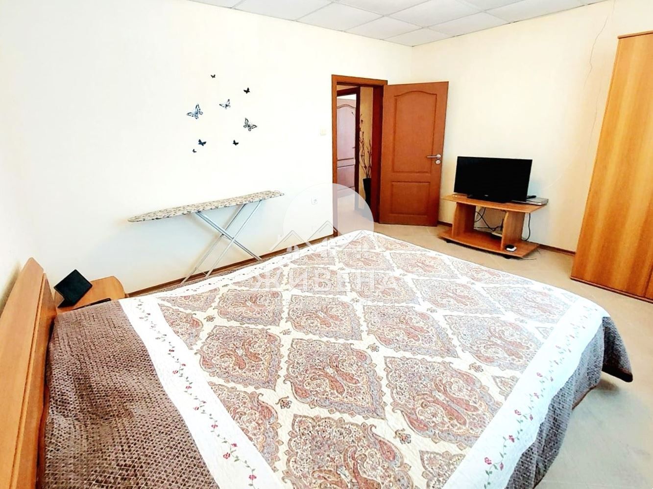 Продавам 3-стаен апартамент, к.к.Слънчев бряг, площ 77 кв.м