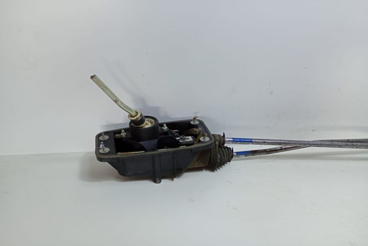 Timonerie  cutie viteza  8E0711290 Audi A4 B7 seria