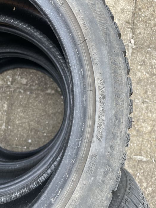 4бр. Зимни Гуми Bridgestone 225/45/17