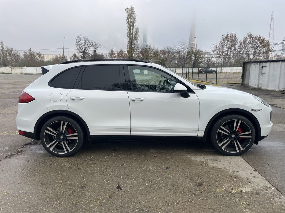 Porsche Cayenne 2012, 3.0tdi