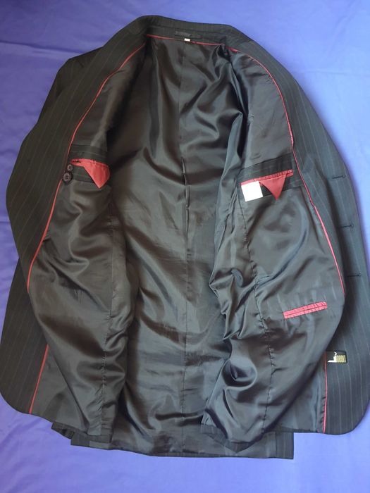 Costum negru de calitate - Inedit