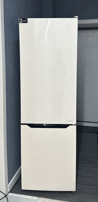Холодильник MIDEA