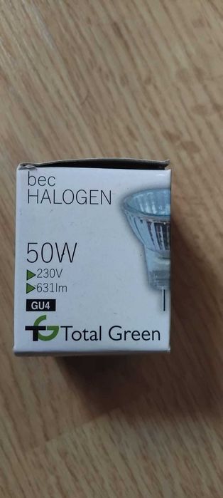Set 5 becuri halogen 50w Total Green