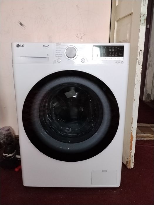 НОВАЯ, неиспользованная LG F2V5PS0W 8 кг — стиральная машина (White)