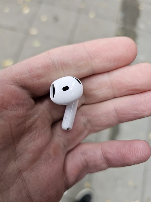 Дясна слушалка Airpods 4 a3055