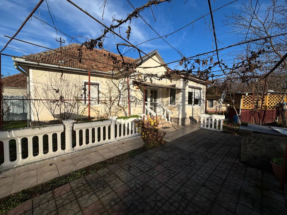 Vând URGENT casă în localitatea Tileagd