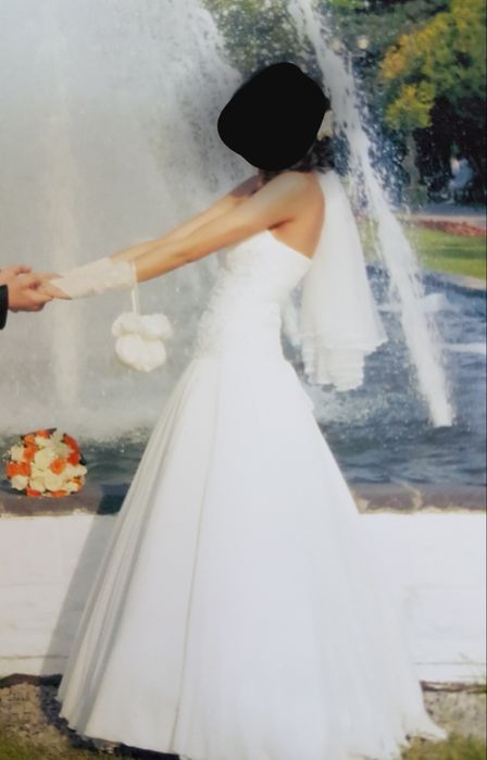 Rochie de mireasa, culoare ivory