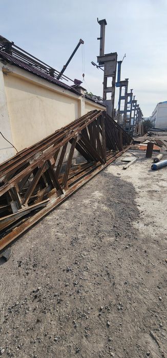 Ферма металичиски 12 метирдан 24 дона