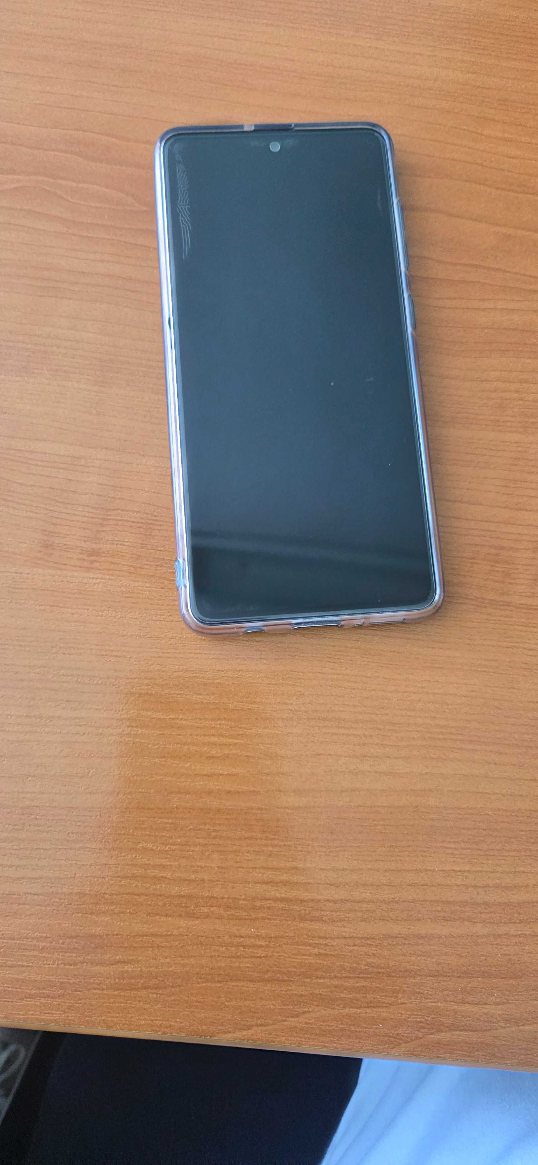 Продавам Самсунг Галакси А51