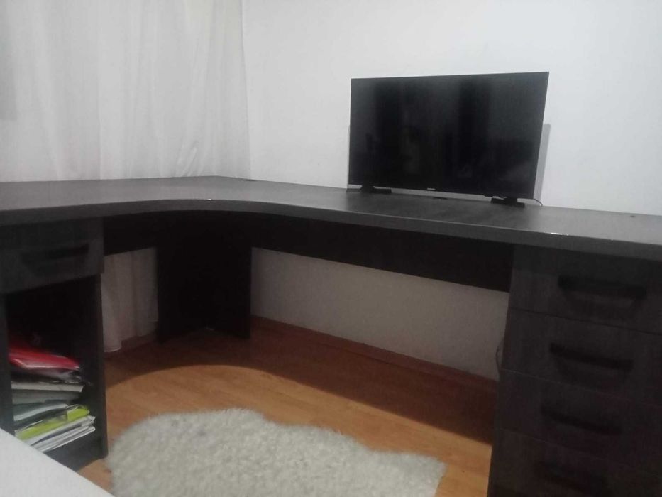 Birou in L(coltar) Doar in Iasi