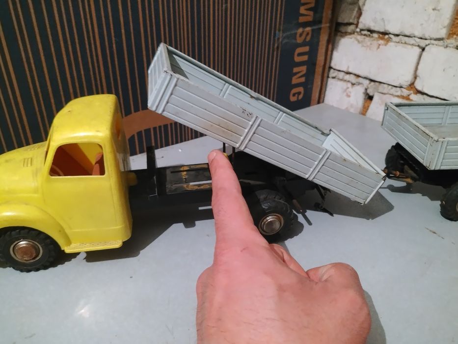 Камион макет метален magirus conrad corgi