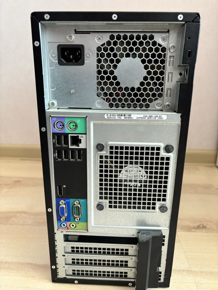 Компютър Dell Optiplex 990