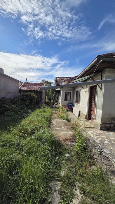 Teren de vanzare in Cornu, utilități incluse, poziționat excelent.