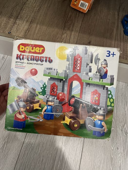 Продам конструкторы для детей