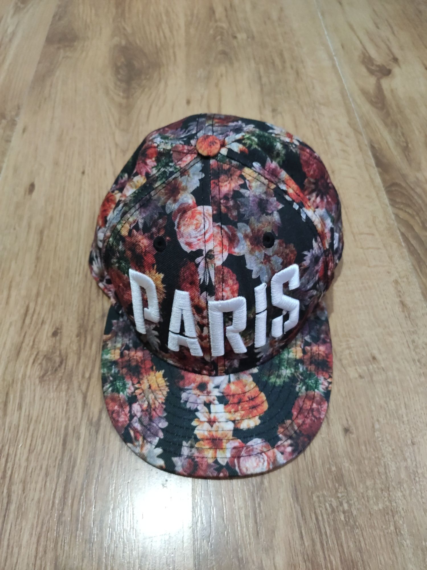 Sapca New Era Paris mărimea 7 3/8 (58.7cm) M/L