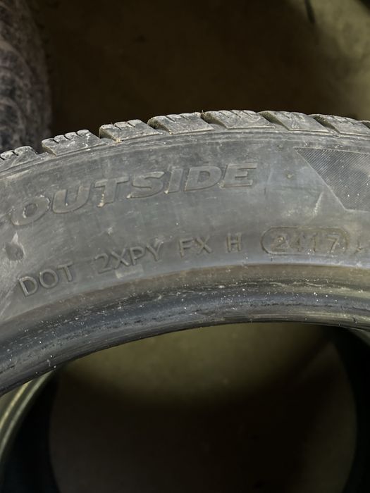 Hankook winter iCept evo 2 235/45/19 6мм грайфер зимни гуми
