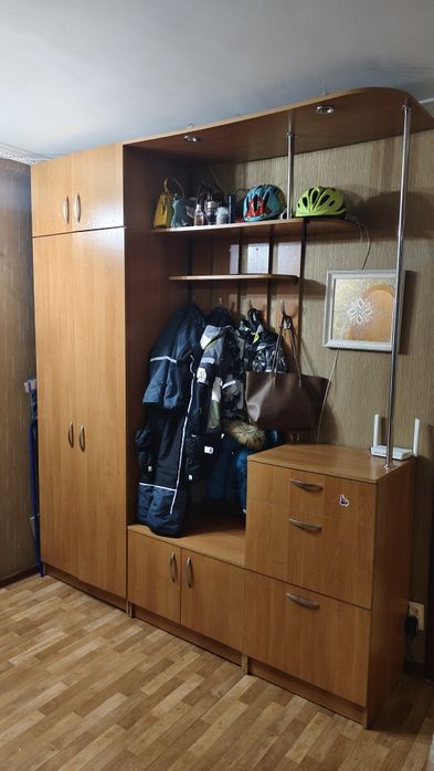 Прихожая, обувница, зеркало, пуф