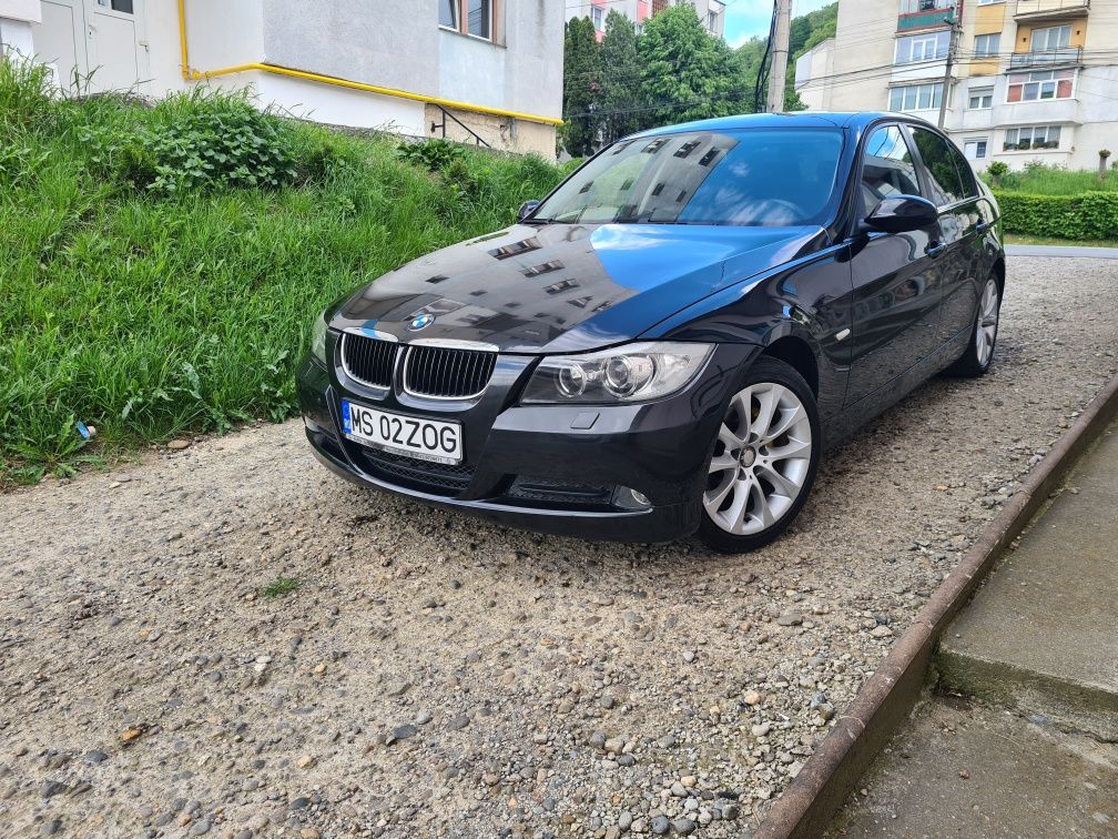 BMW 318 E90 318i