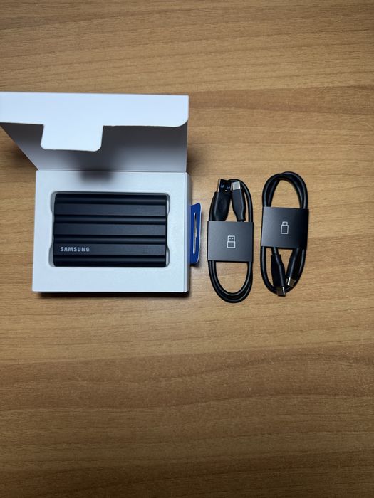 SSD Samsung T7 Shield (1TB) Внешний жесткий диск