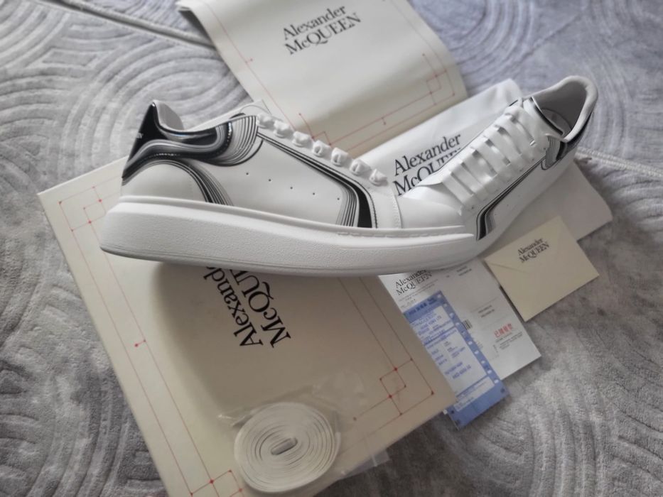 Adidasi Alexander Mcqueen 
-piele naturala 100% interior exterio