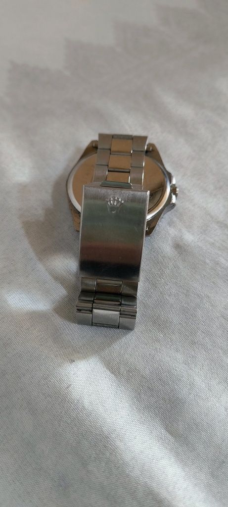 Кварцов часовник Rolex Submariner