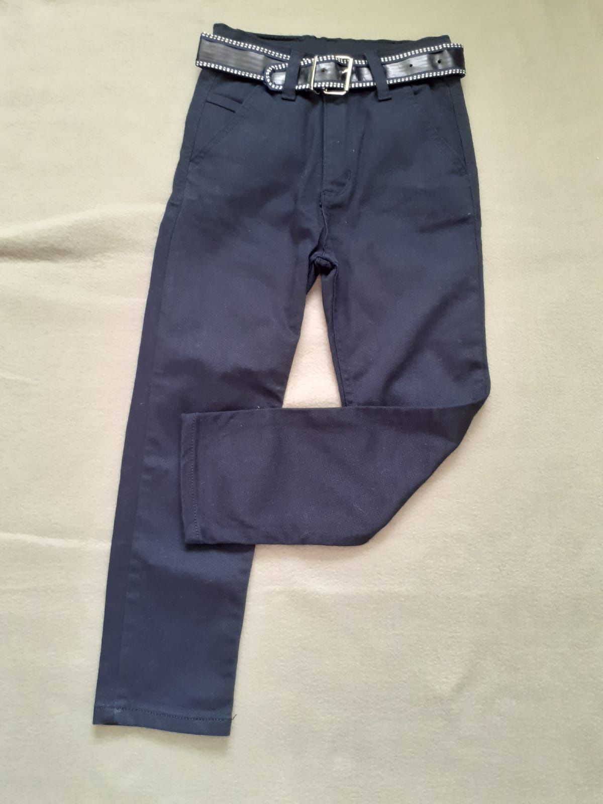 Pantaloni baieti marime 116