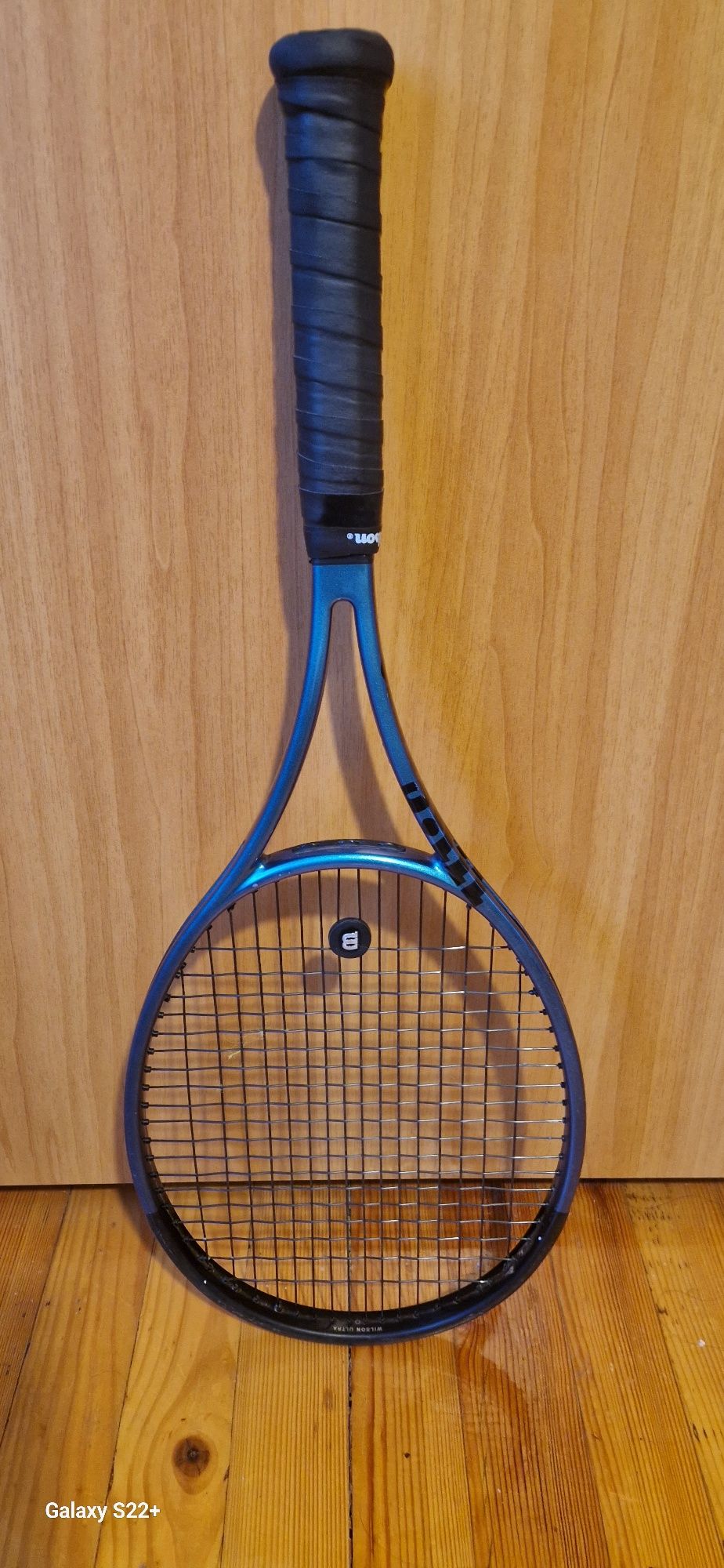 Wilson ultra  v4 pro 305 gr.