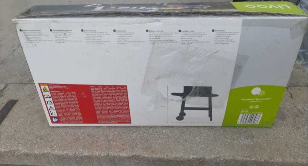 Grătar cu cărbuni Livoo