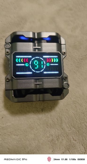 Продам наушники M60 Mecha TWS