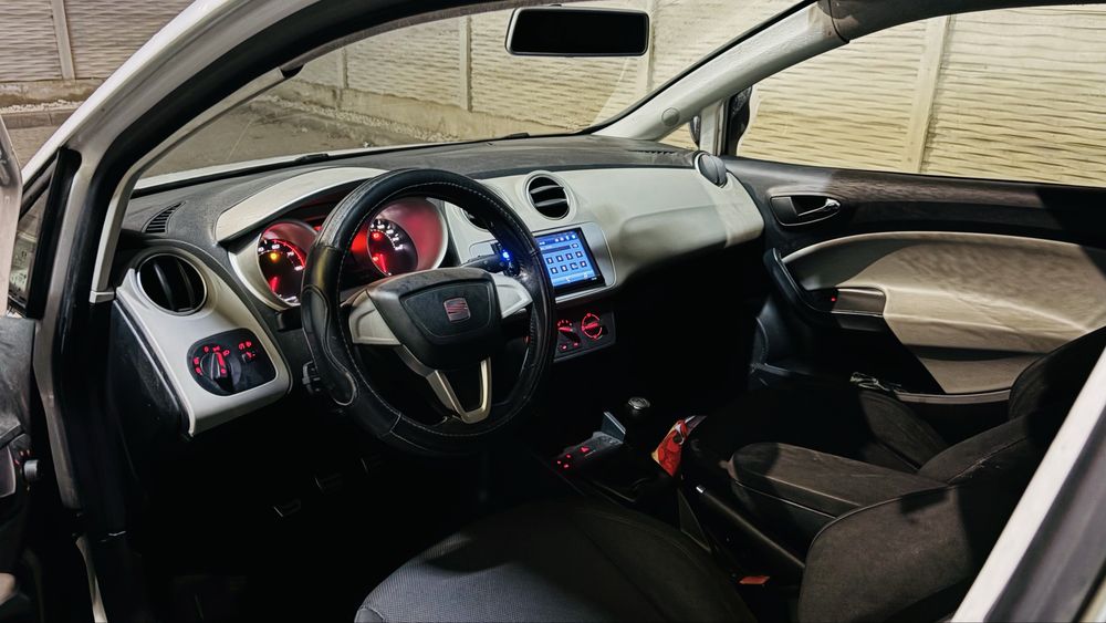 Seat ibiza 1.6 16v cupra look